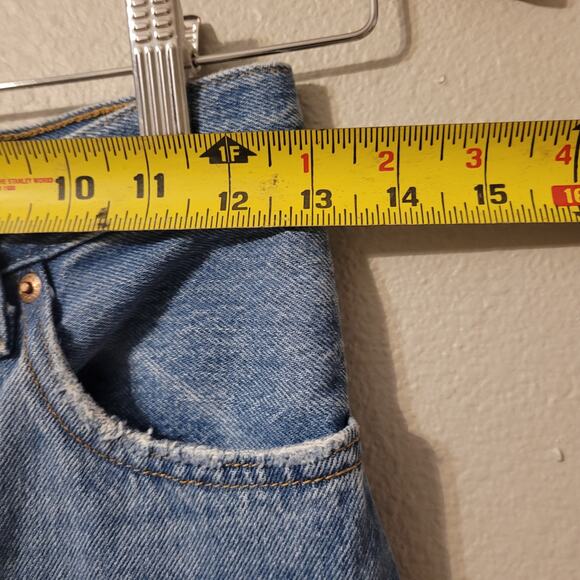 Levis Premium 501 Womens Big E Button Fly Jeans Size 25 Blue Distressed - Picture 5 of 12